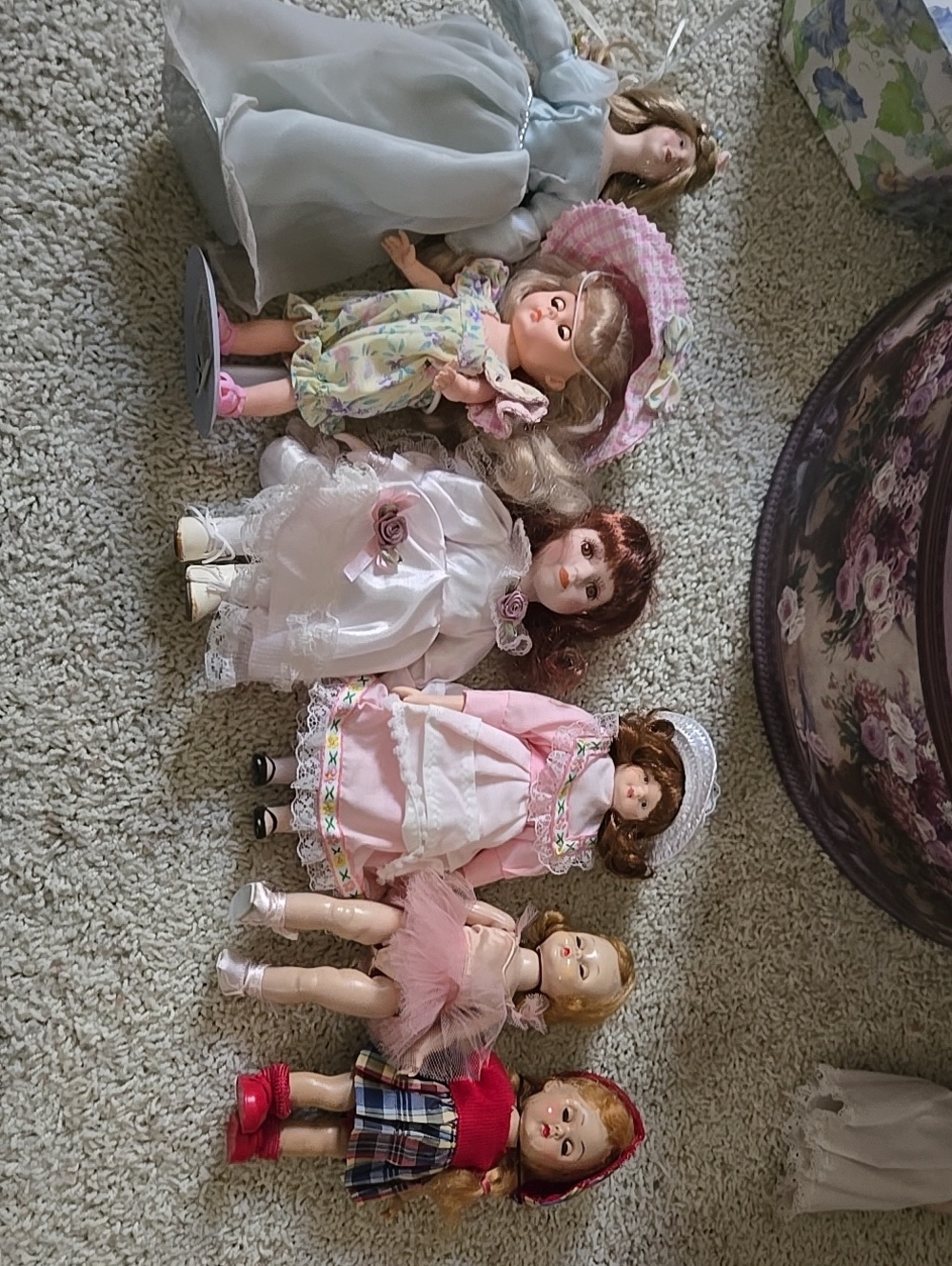 Lot of 6 VintageDolls